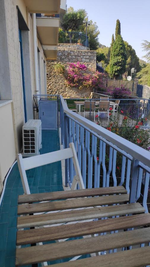 Vista Mare & Ac - Smeraldo Apartment Laigueglia Extérieur photo