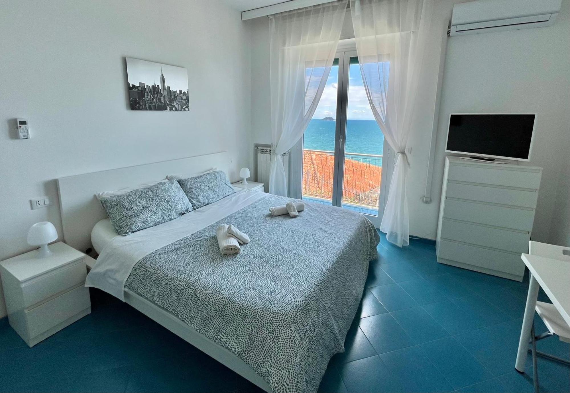 Vista Mare & Ac - Smeraldo Apartment Laigueglia Extérieur photo